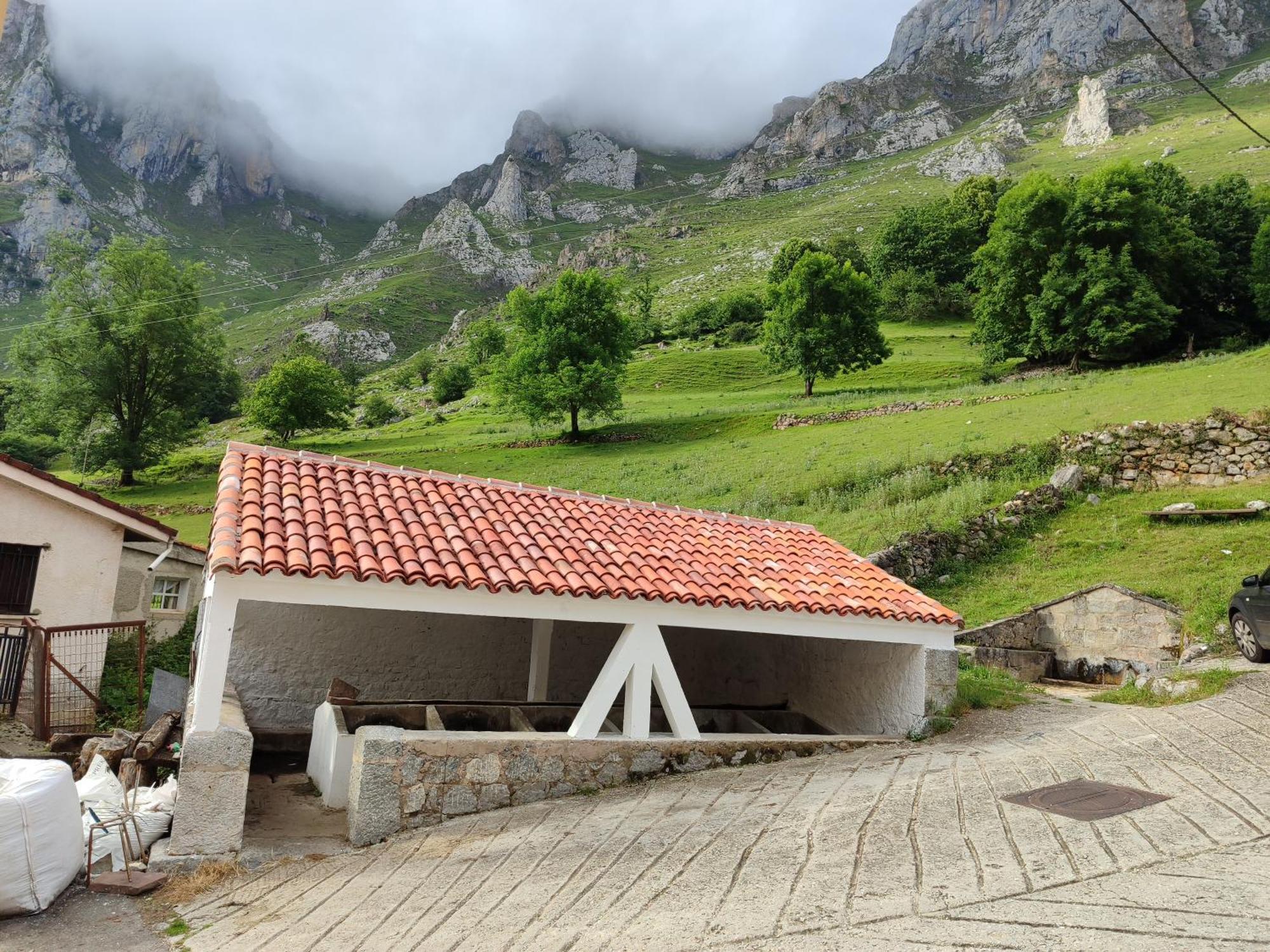 Vila La Casina De Tielve De Cabrales Dentro Del Parque Nacional Picos De Europa Exteriér fotografie